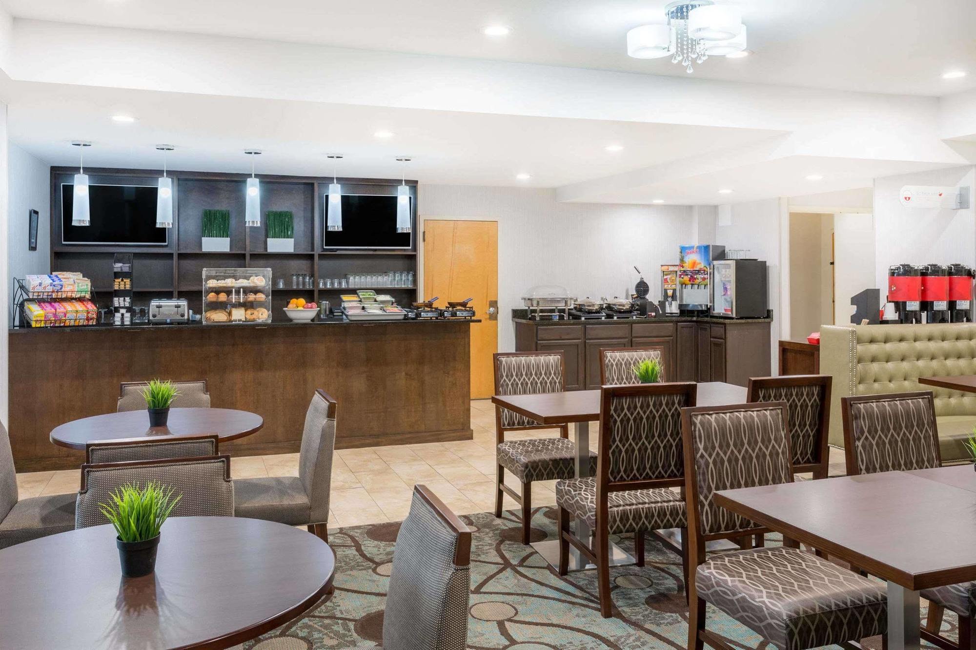 Wyndham Garden Greenville / Spartanburg Airport Exterior foto